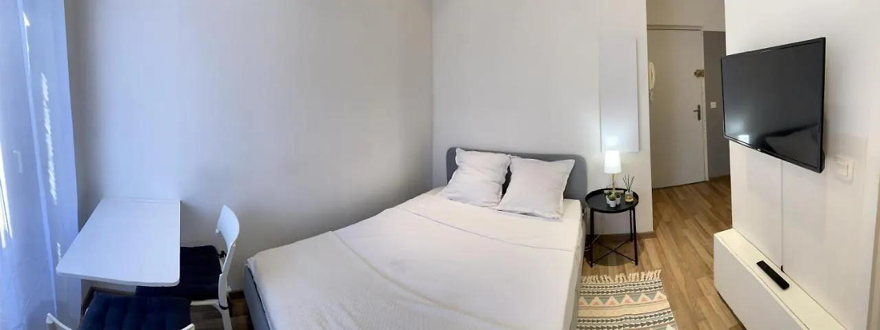 Studio cosy refait à neuf, centre-ville Nice France